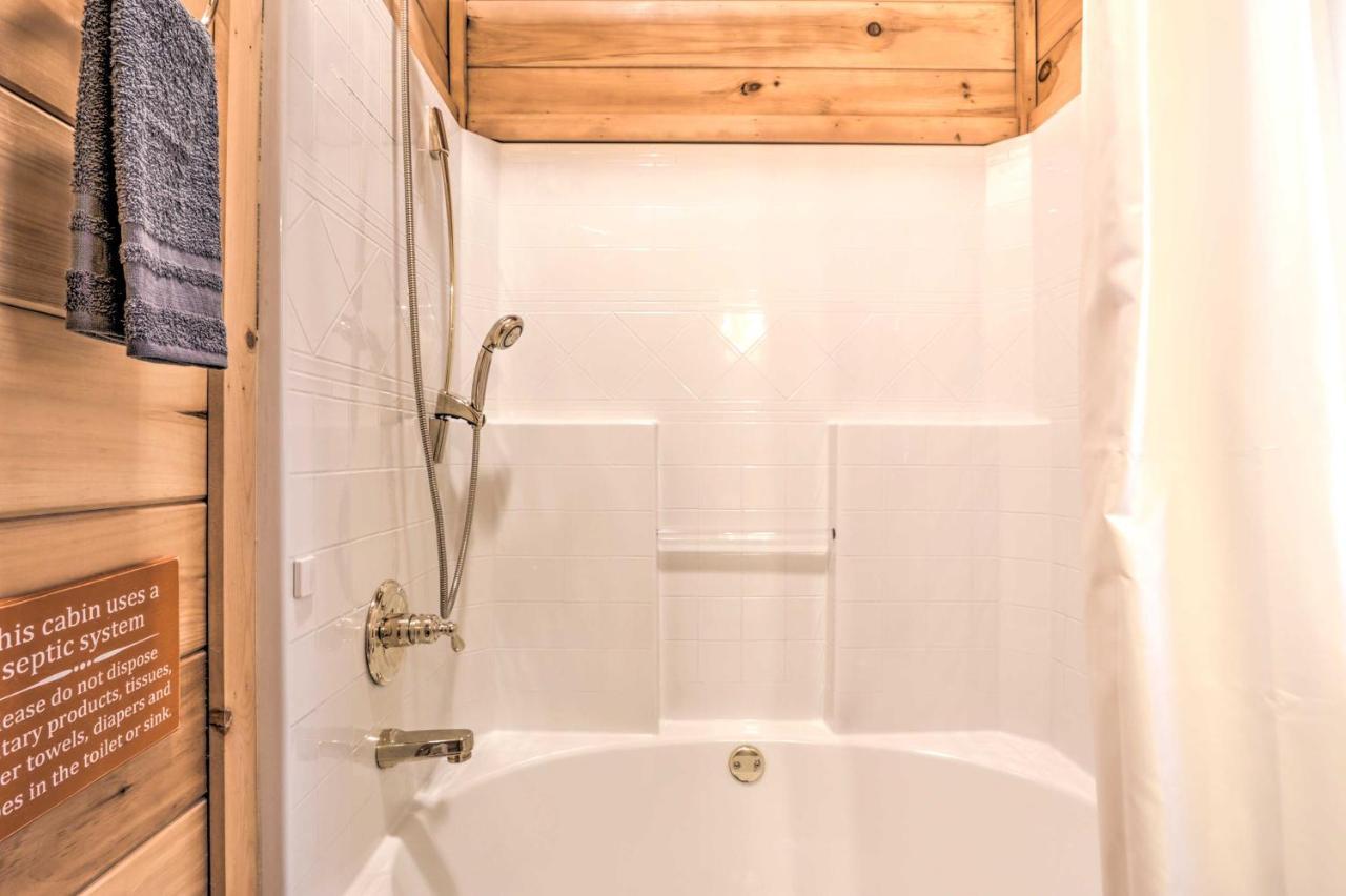 Creekside Sevierville Cabin Game Room And Hot Tub! المظهر الخارجي الصورة
